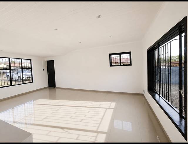 3 BEDROOM HOUSE FOR SALE IN VANDERBIJLPARK CW 6